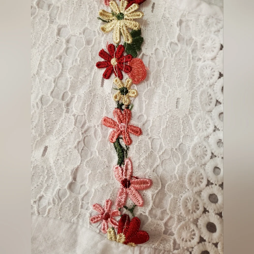 Boho Flowy White Lacy Embroidered Top - Picture 9 of 11